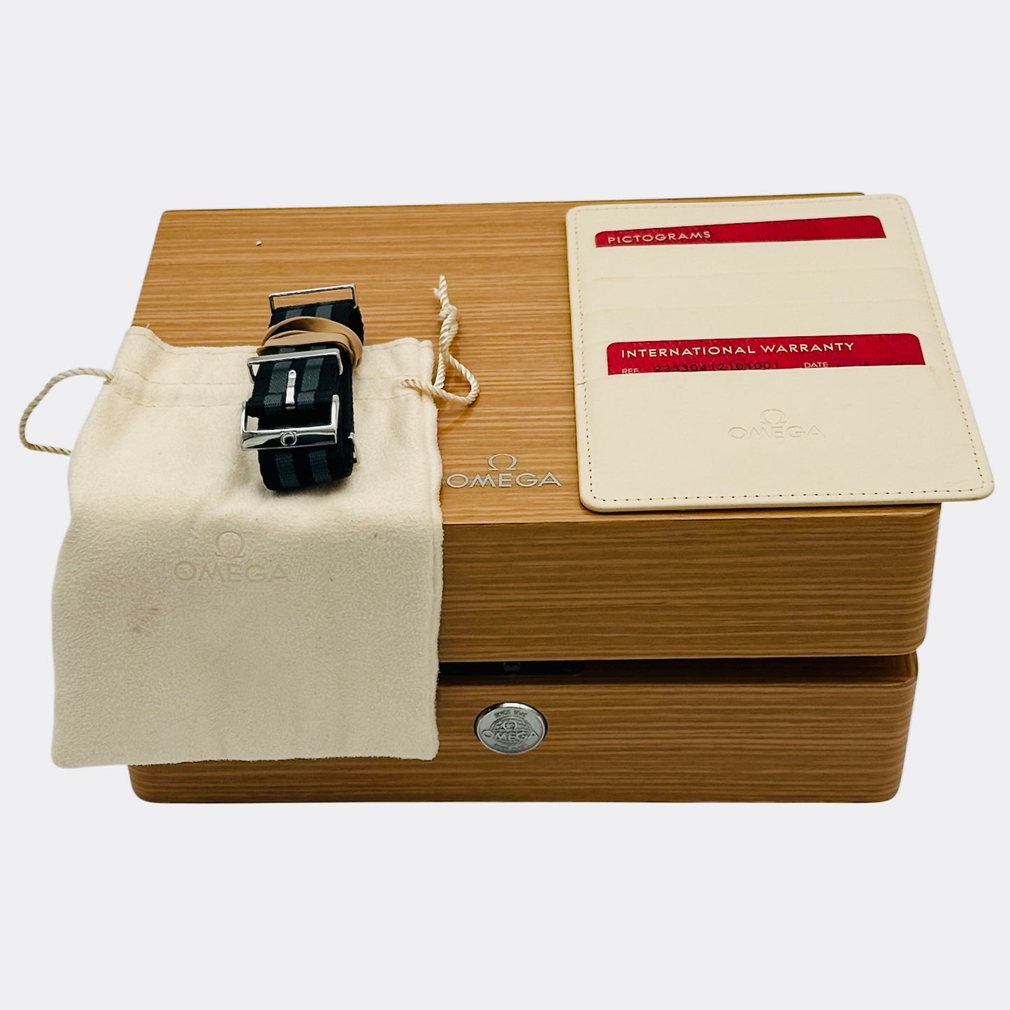 Omega Seamaster 300 / 233.30.41.21.01.001 2016 Model