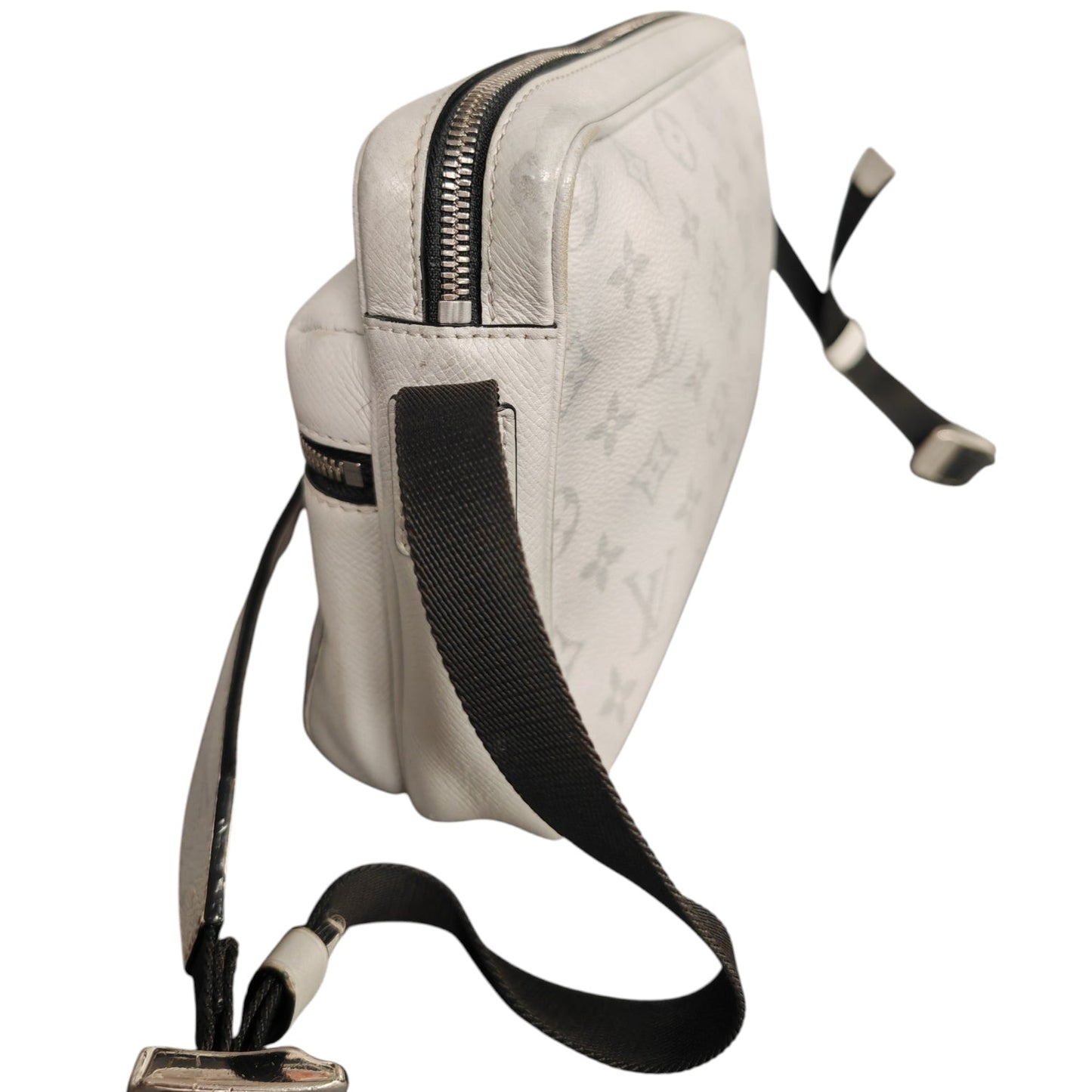 Louis Vuitton Taïgarama Outdoor Messenger Bag