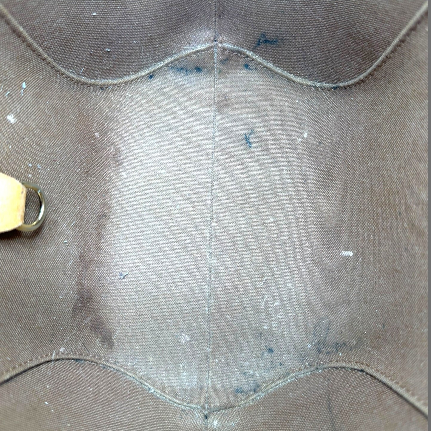 Louis Vuitton Ellipse Leather Bag