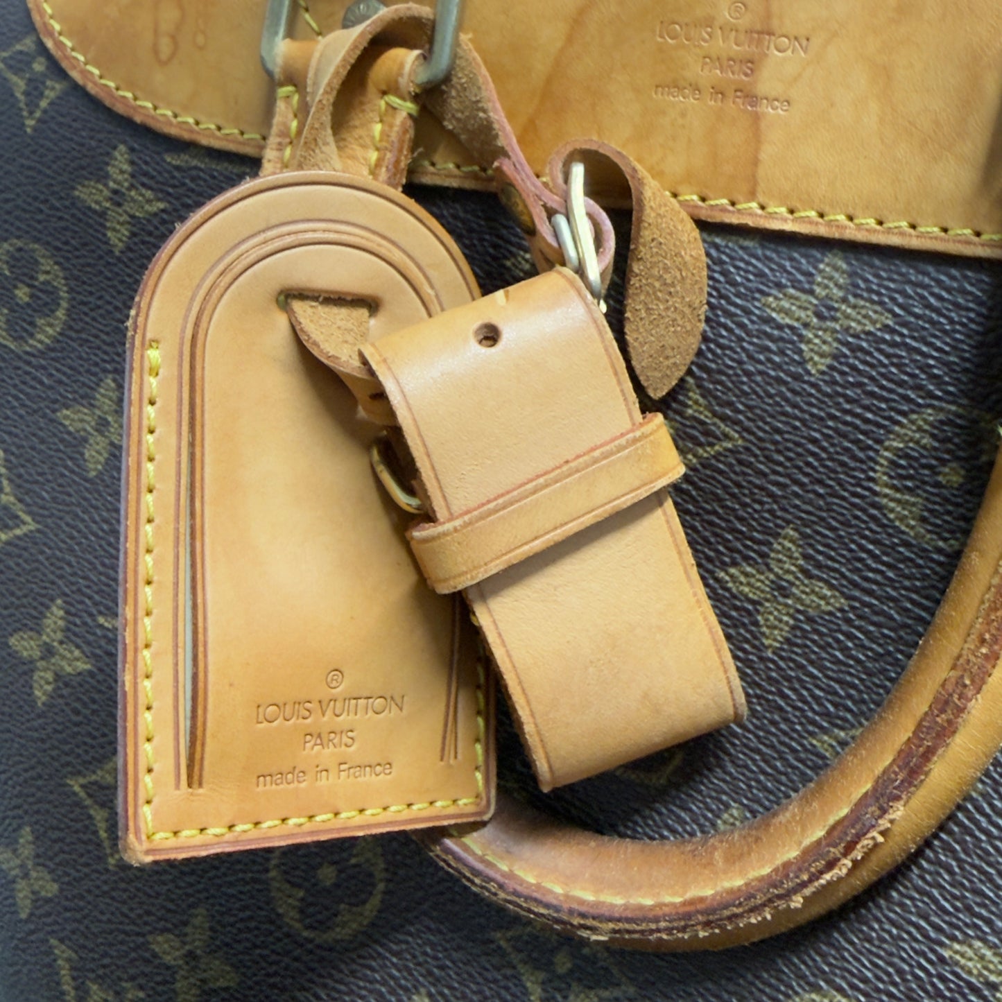 Louis Vuitton Evasion Travel Bag (Model M41443)