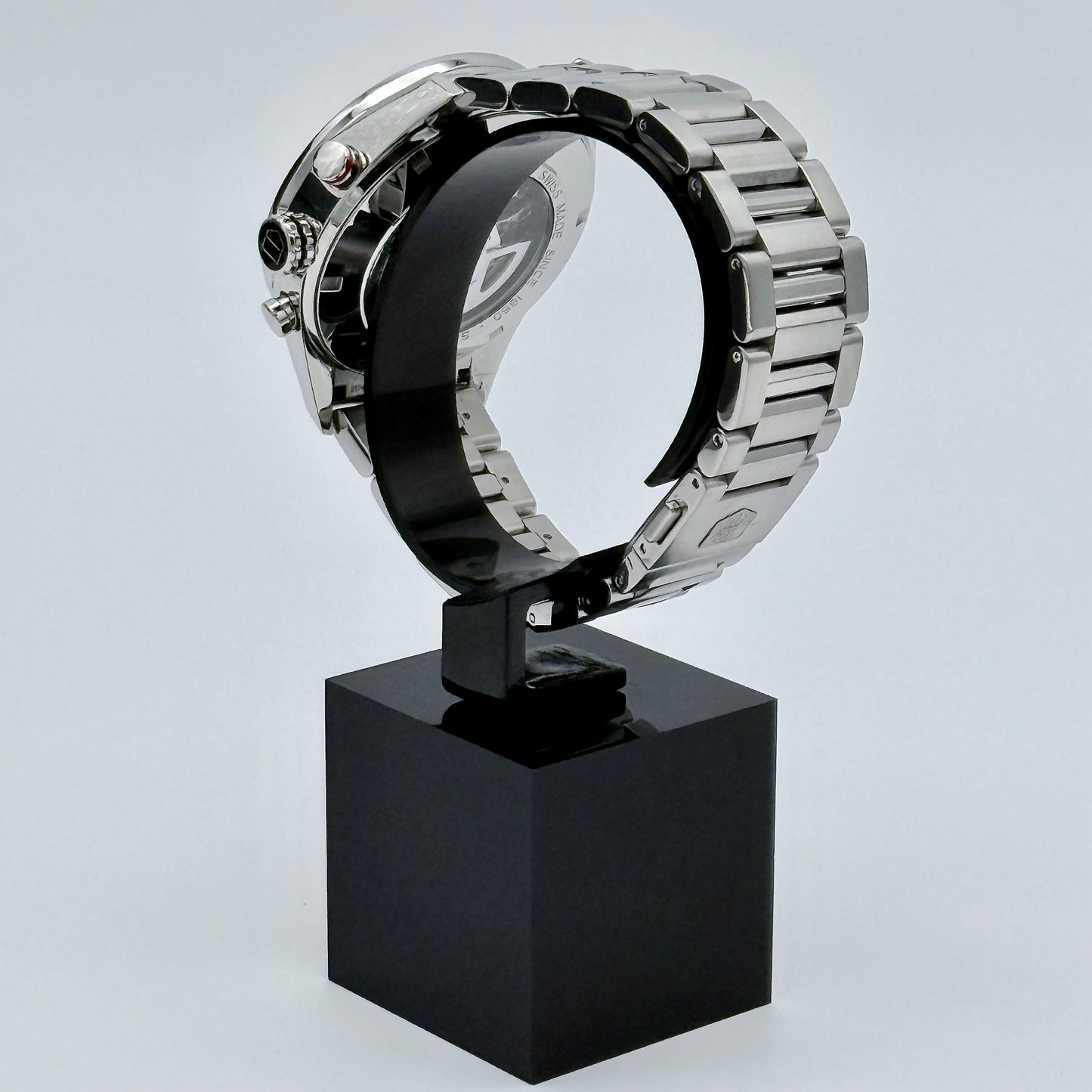 **SOLD** Tag Carrera Calibre 16 Day Date CAV2A1R.BA0799. 2021 Model