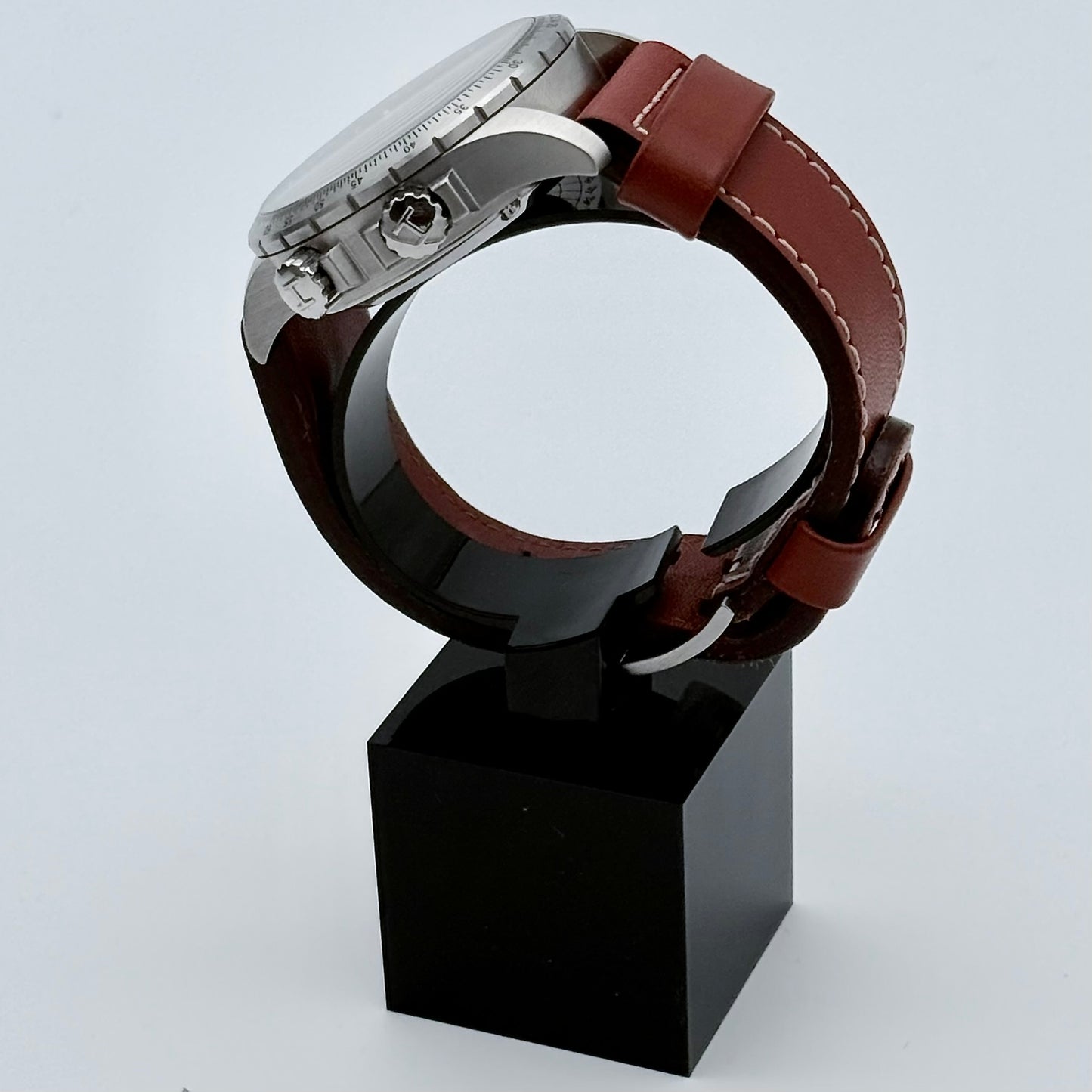 **SOLD** - Hamilton Khaki X-Wind H77616533 / H776160