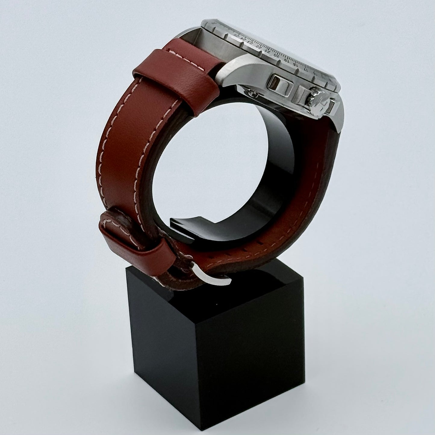 **SOLD** - Hamilton Khaki X-Wind H77616533 / H776160