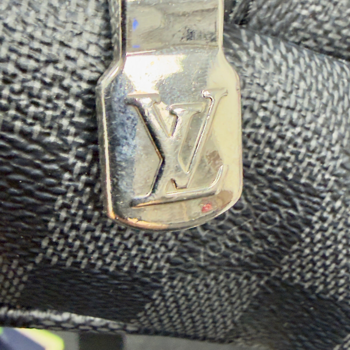 Louis Vuitton Avenue Sling Bag