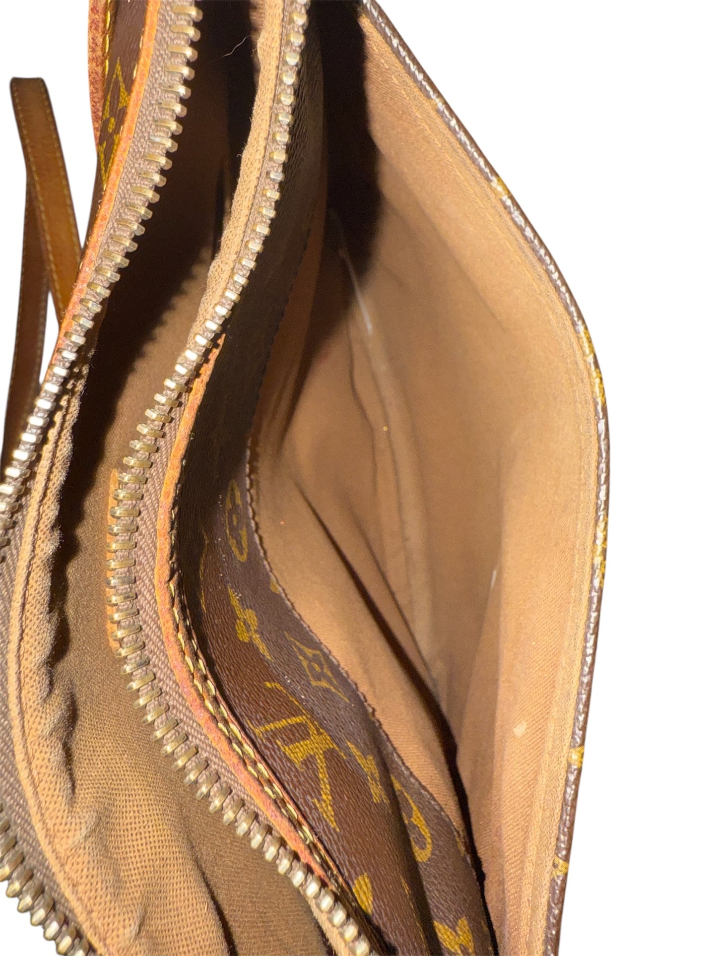 **SOLD** Louis Vuitton Odeon MM Monogram Canvas