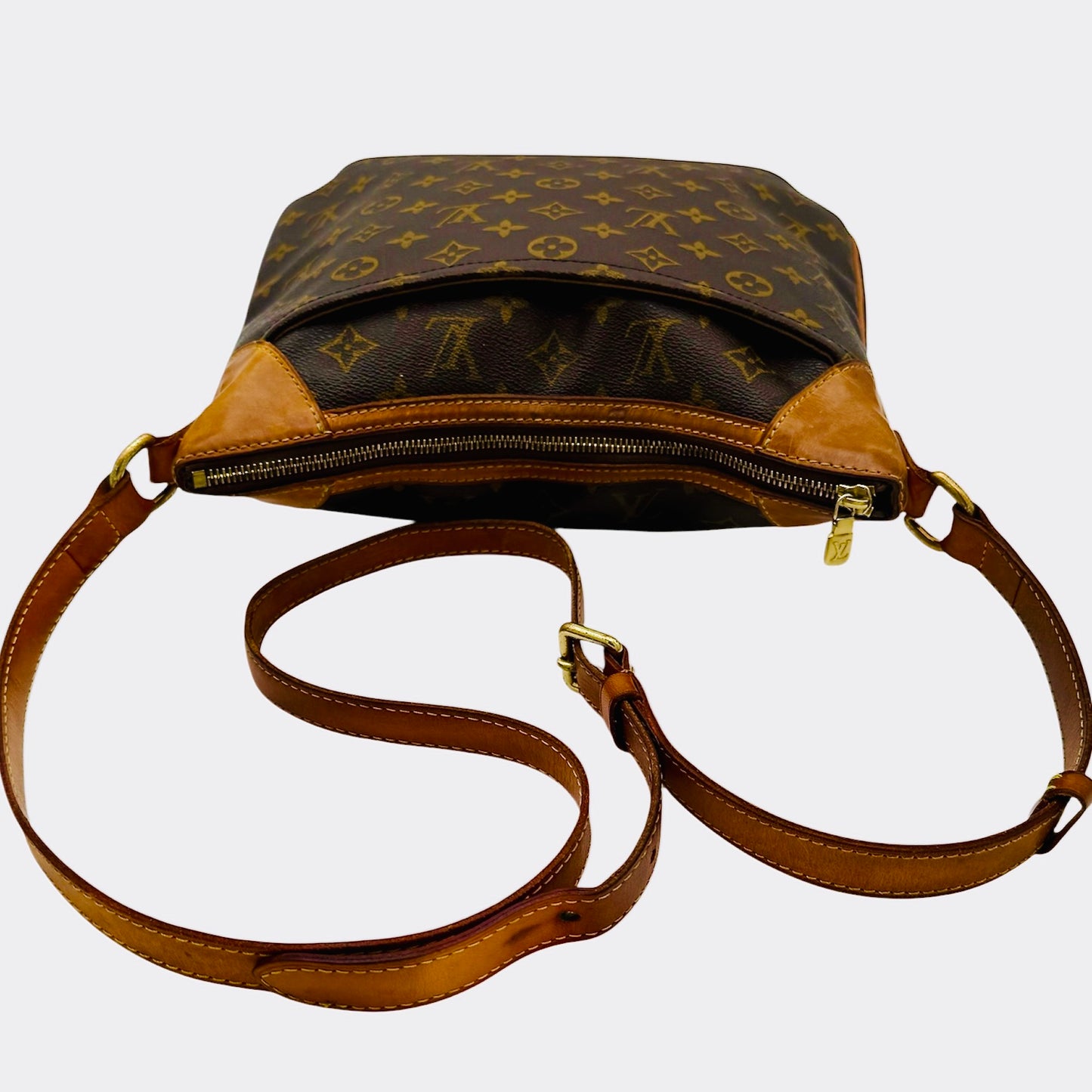 **SOLD** Louis Vuitton Odeon MM Monogram Canvas