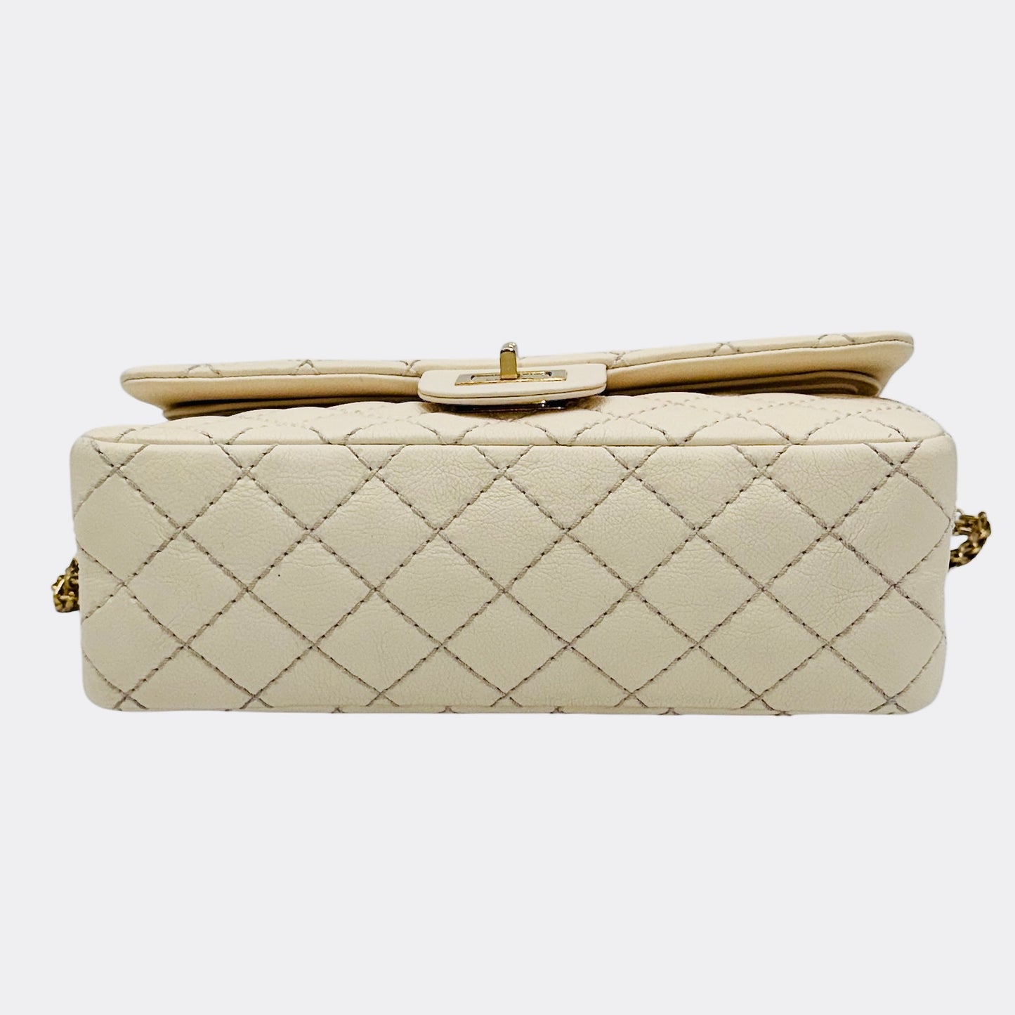 Chanel Reissue 255 Classic