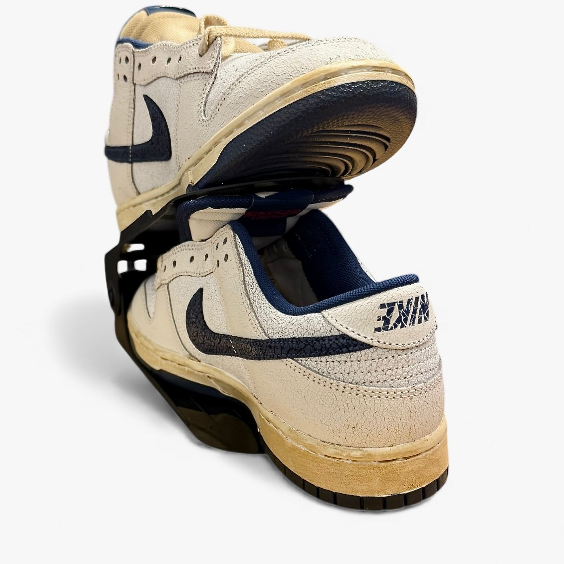 Nike dunk low stranger things phantom