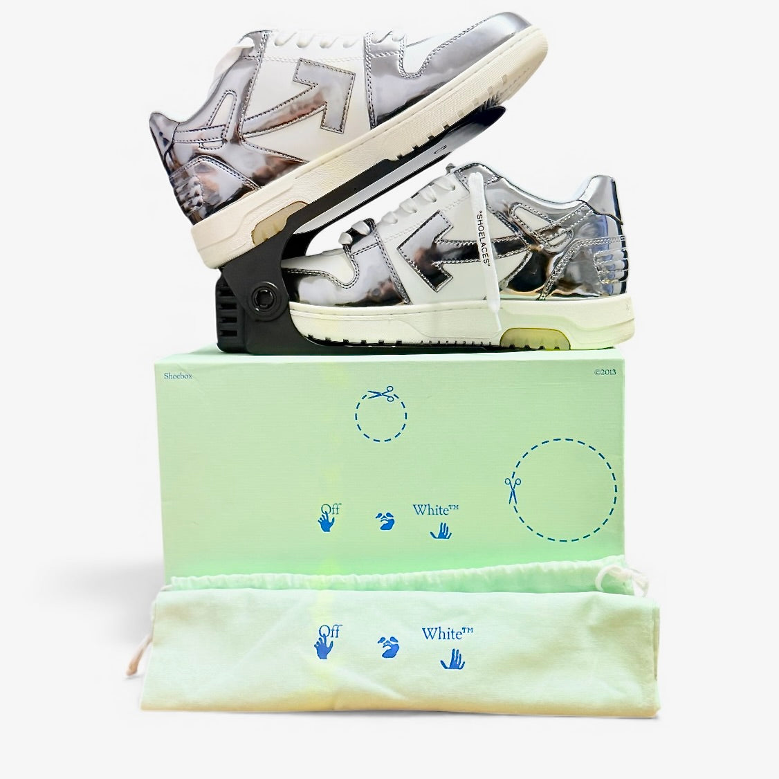 Off White – Out Of Office 'OOO'