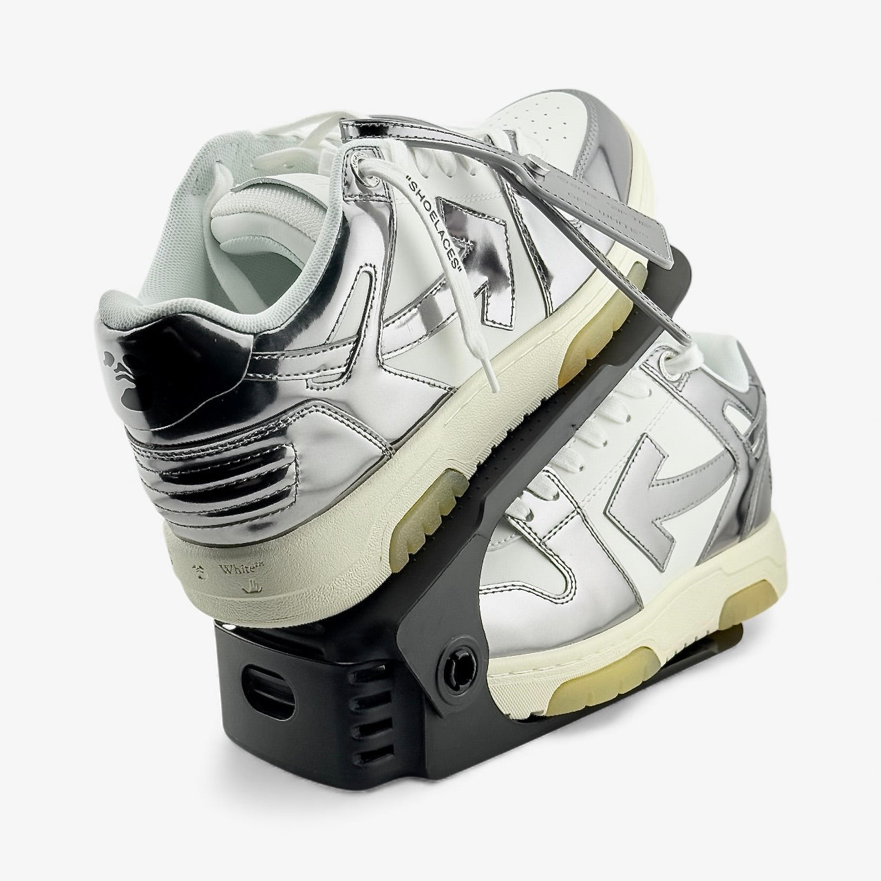 Off White – Out Of Office 'OOO'