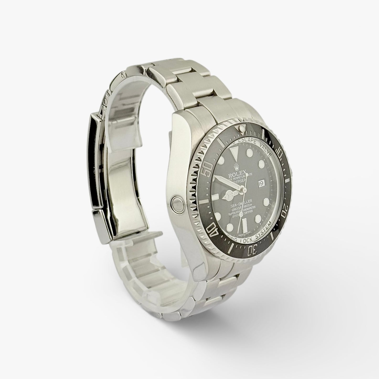 The Rolex Deepsea Sea-Dweller reference 116660