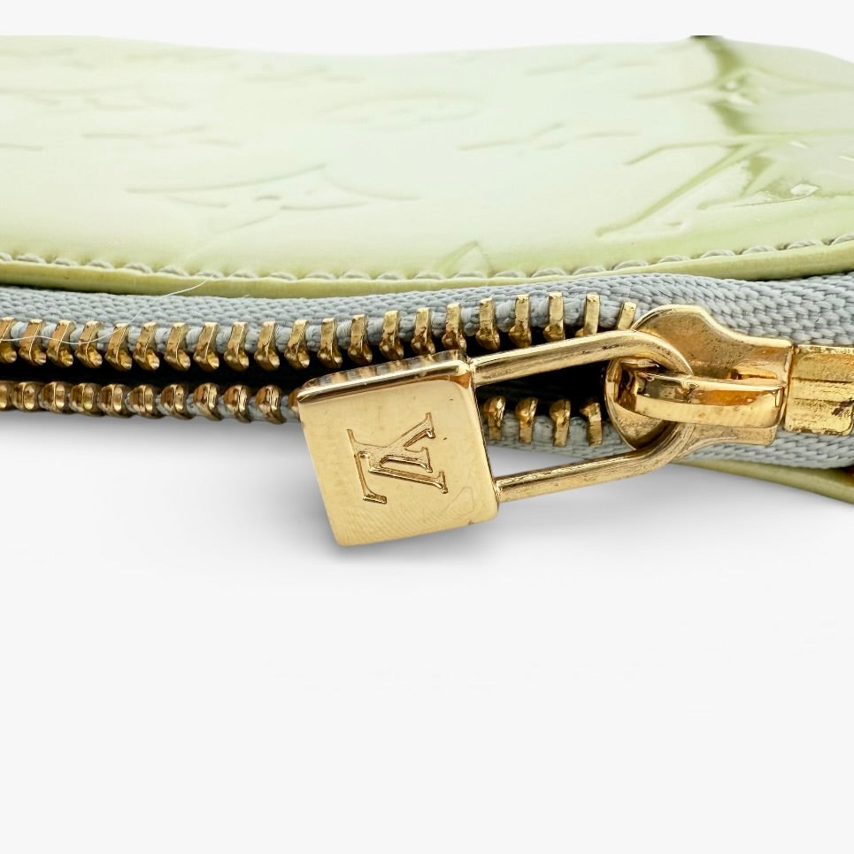 Louis Vuitton Lexington Pochette Clutch