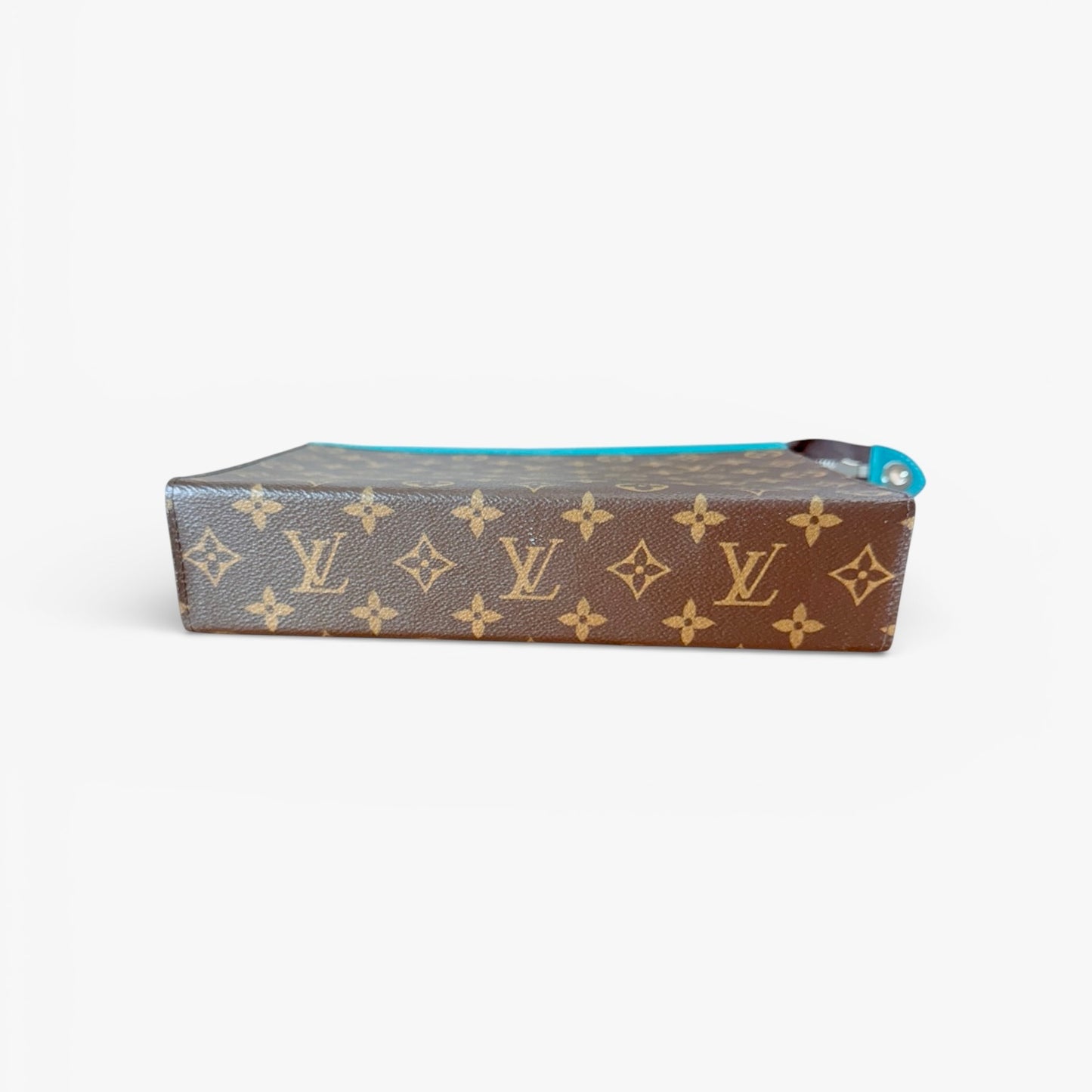 Louis Vuitton	Pochette Voyage MM / M12816