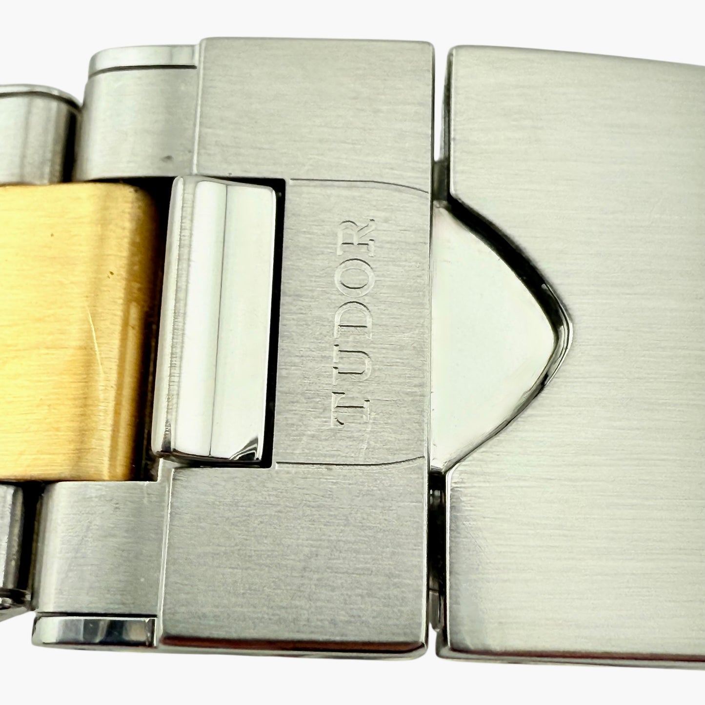 Tudor Black Bay S&G / M79733N