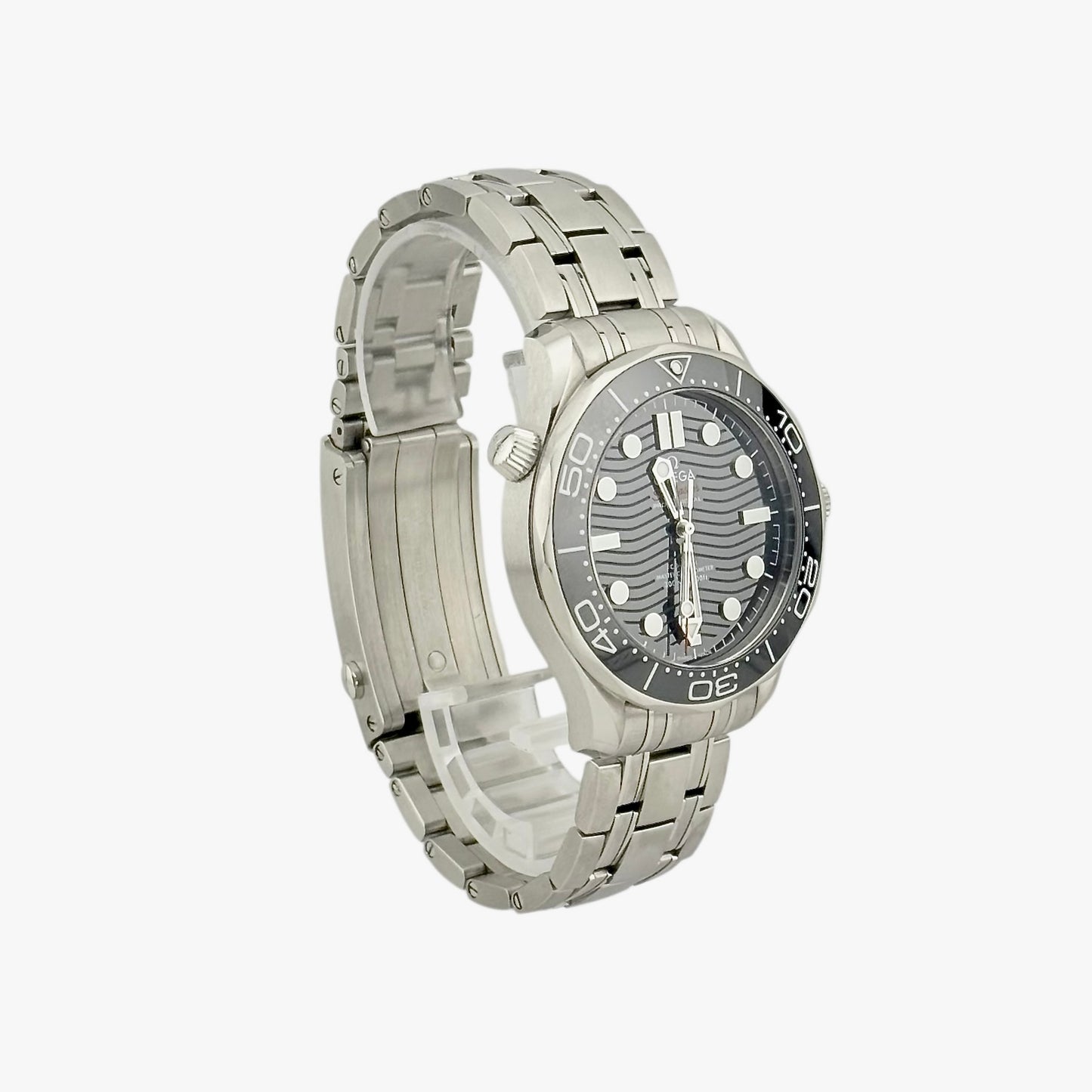 Omega Seamaster Diver 300M / 210.30.42.20.01.001.