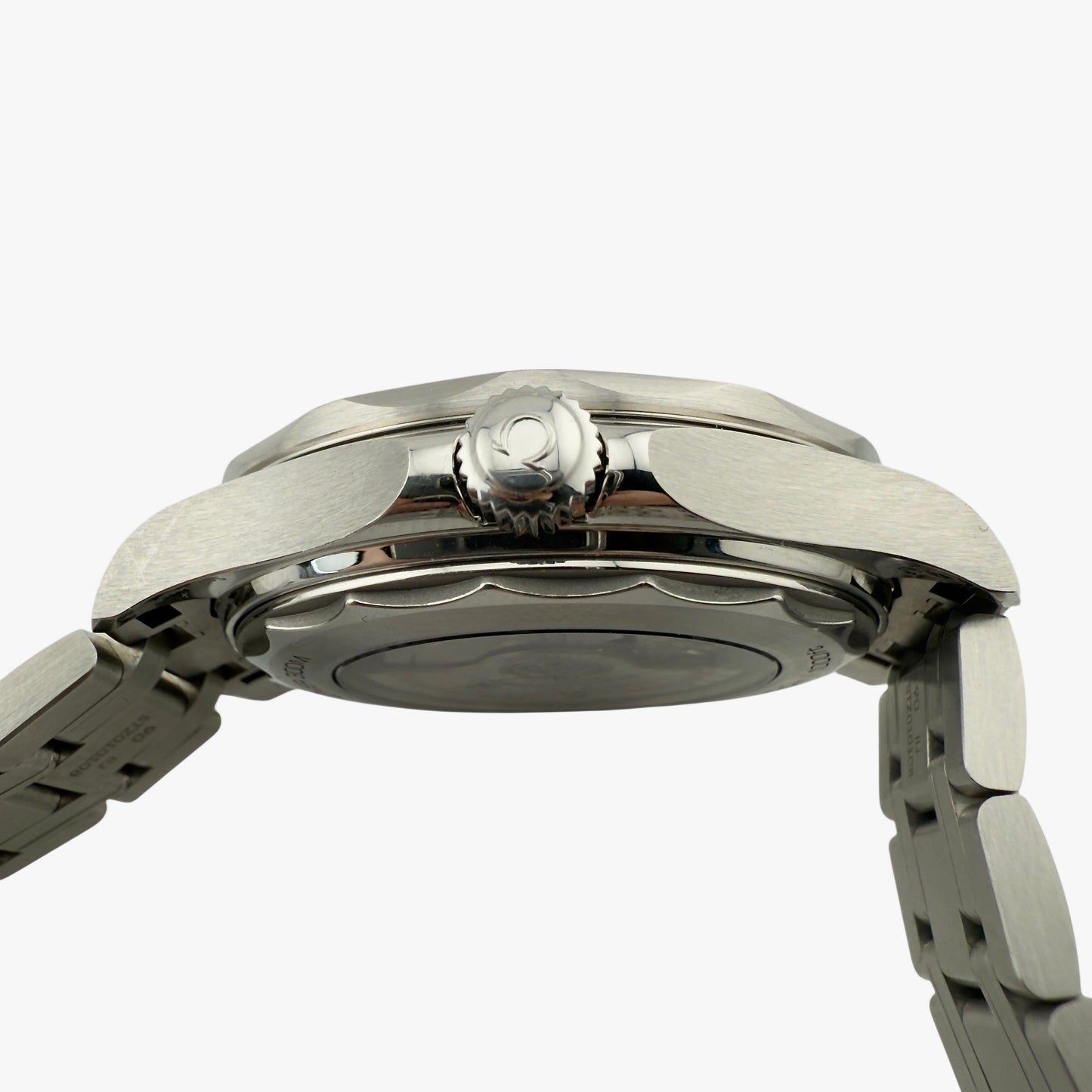 Omega Seamaster Diver 300M / 210.30.42.20.01.001.