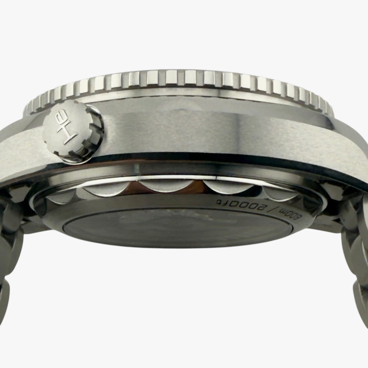 Omega Seamaster Planet Ocean / Ref 215.30.46.51.03.001
