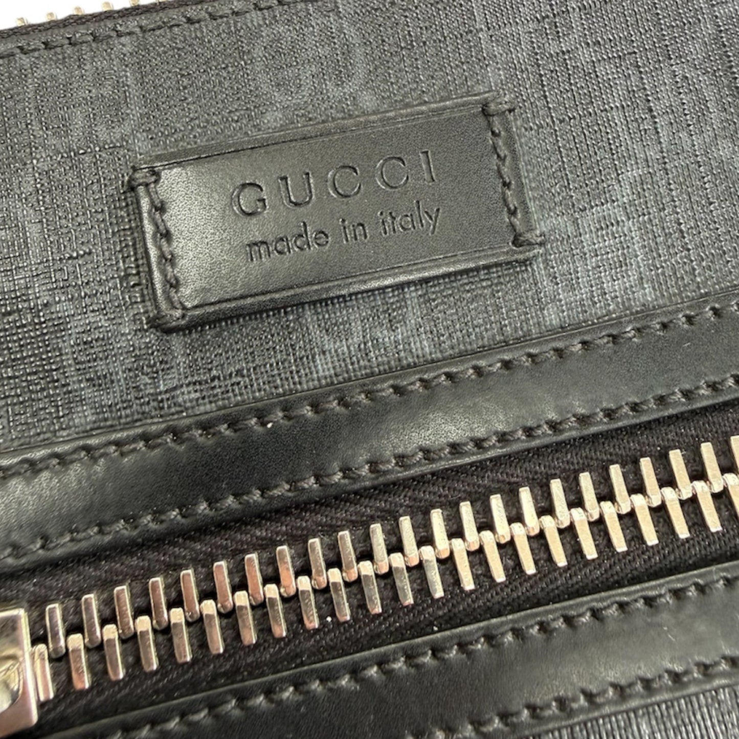 Gucci GG Supreme Messenger Bag