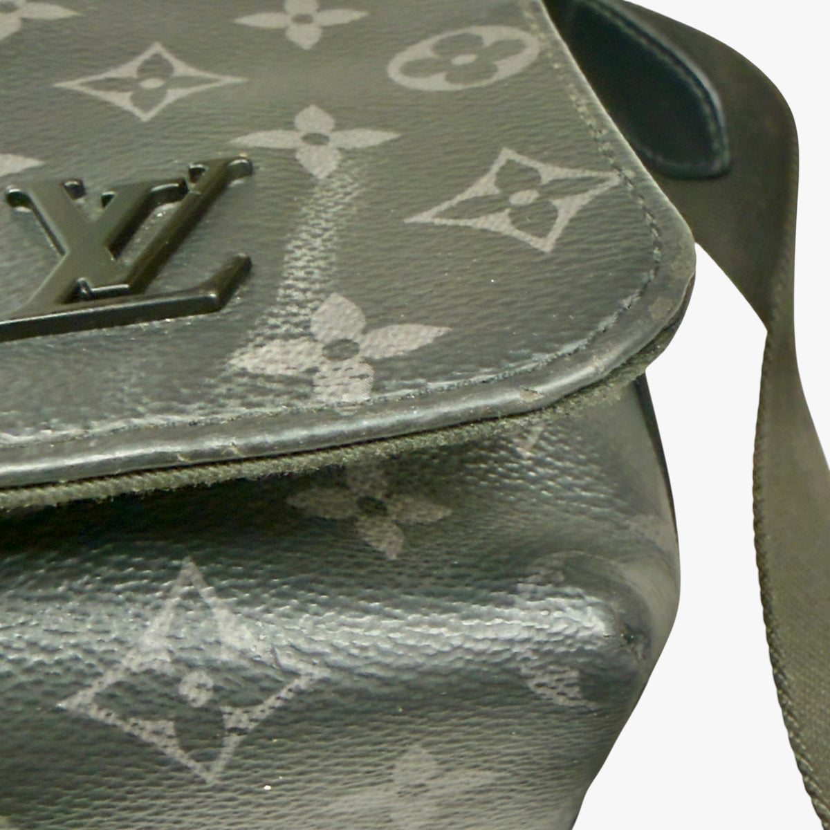 Louis Vuitton District PM (M46255) Messenger Bag